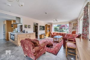 Photo 22- click for photo gallery